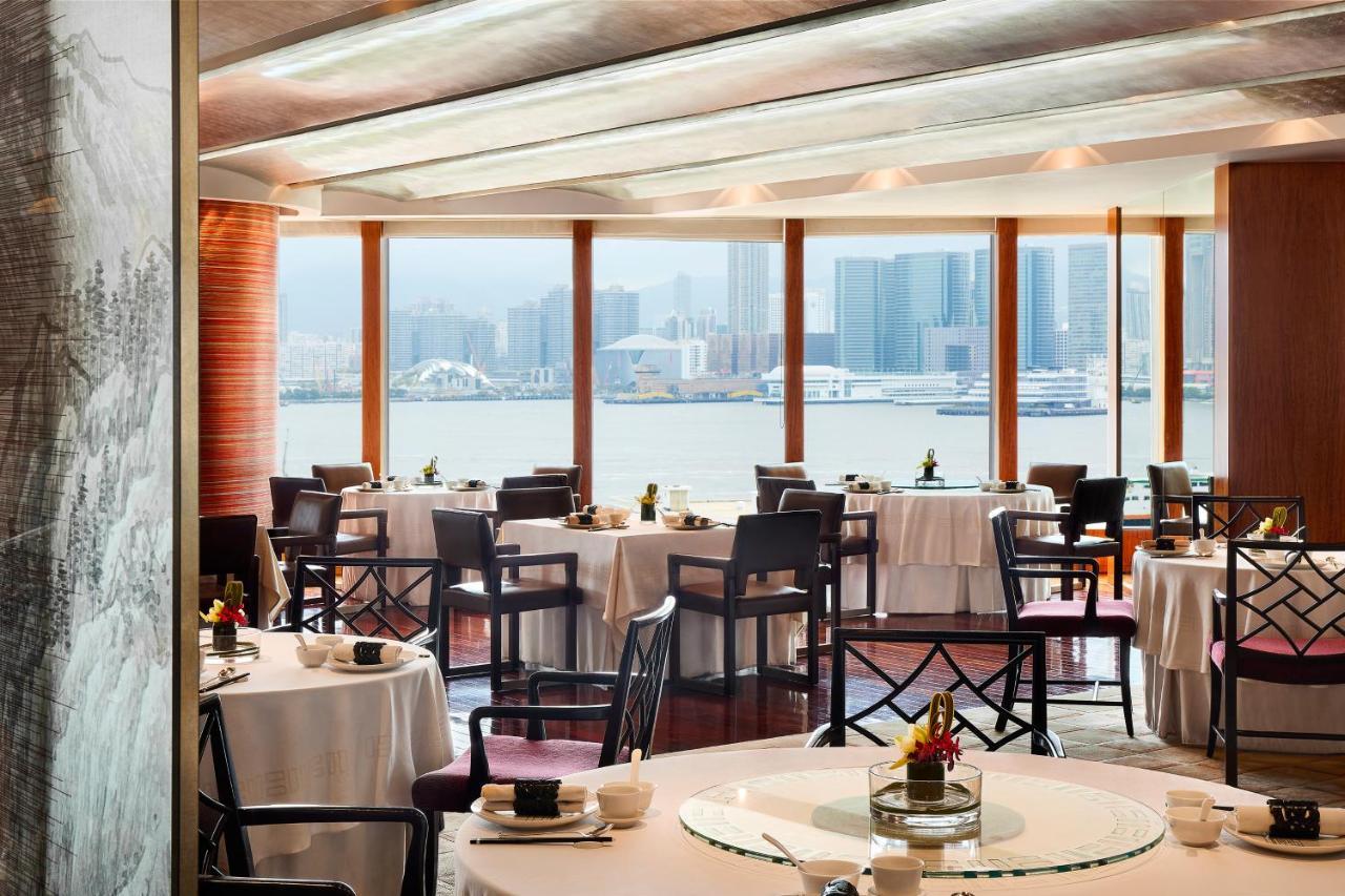 Four Seasons Hotel Hong Kong Ngoại thất bức ảnh